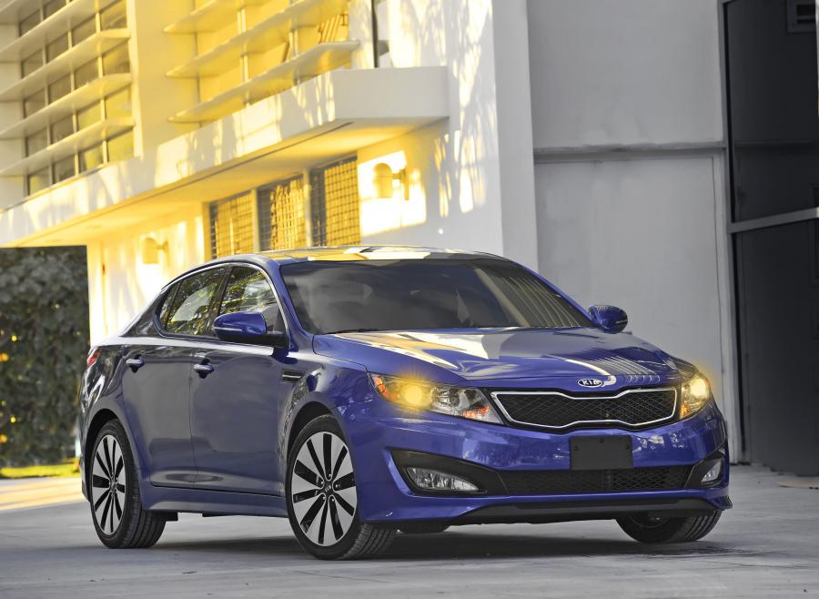  Kia Optima 2012 года  (фото 34 из 40)